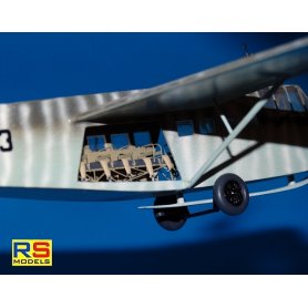 RS Models 1:72 DSF-230 Unternehmen Eiche