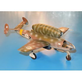 RS Models 1:72 Henschel Hs-132 B with Jumo004