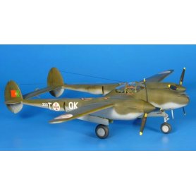 RS MODELS 92127 P-38G LIGHTING