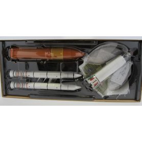 Dragon 1:144 Space Shuttle Discovery w/Solid Rocket Booster