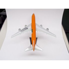 D47011 1:144 BRANIFF 747-127