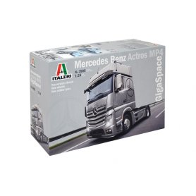 Italeri 1:24 Mercedes Benz Actros MP Gigaspace