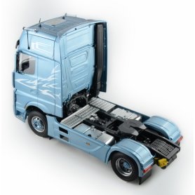Italeri 1:24 Mercedes Benz Actros MP Gigaspace