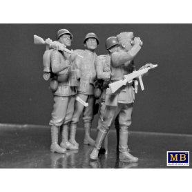 MB 1:35 Italian Military men WWII