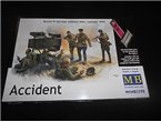 MB 1:35 ACCIDENT soviet and german soldiers | 5 figurines |