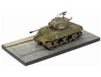 Dragon 1:72 M4A2(76)W, 2nd Tank Army, Red Army, Berlin 1945 + Diorama Base