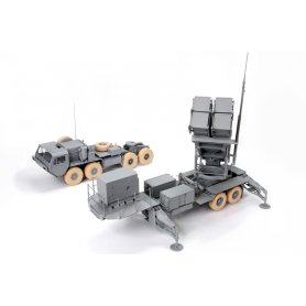 Dragon Black Label 1:35 MIM-104B Patriot Surface-To-Air Missile SAM System PAC-1 w/M983 HEMTT 