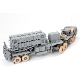 Dragon Black Label 1:35 MIM-104B Patriot Surface-To-Air Missile SAM System PAC-1 w/M983 HEMTT 