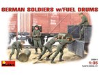 Mini Art 1:35 German soldiers w/full drums