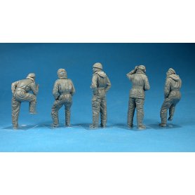 Mini Art 1:35 British tank crew, winter uniform
