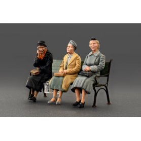 Mini Art 1:35 German sitting civilians 1930-40