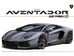 Aoshima 1:24 Lamborghini Aventador LP700-4 z silnikiem