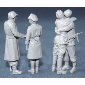 RIICH 1:35 East Meet West Elbe 1945