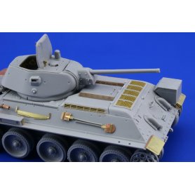 Eduard 1:48 T-34-76 model 1942 dla Hobby Boss