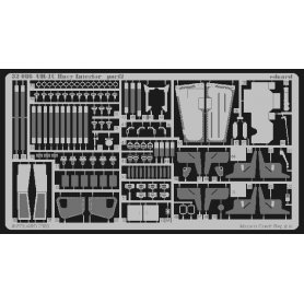 UH-1C interior ACADEMY/MRC/ITALERI