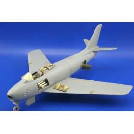 Eduard 1:32 F-86F-30 exterior dla Kinetic