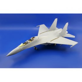 Eduard 1:32 Sukhoi Su-27UB Flanker C exterior dla Trumpeter