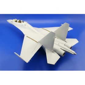 Eduard 1:32 Sukhoi Su-27UB Flanker C exterior dla Trumpeter