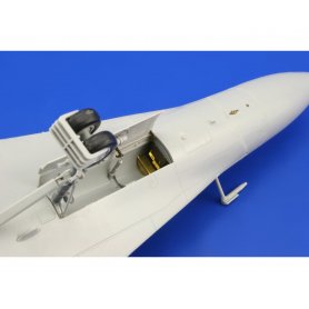 Eduard 1:32 Sukhoi Su-27UB Flanker C exterior dla Trumpeter
