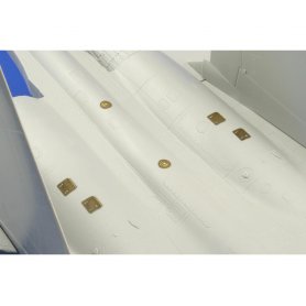 Eduard 1:32 Sukhoi Su-27UB Flanker C exterior dla Trumpeter