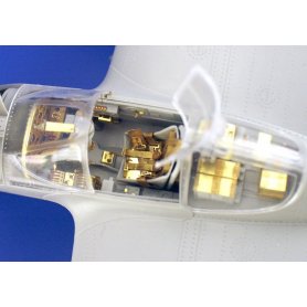 Eduard 1:32 P-38L interior dla Trumpeter