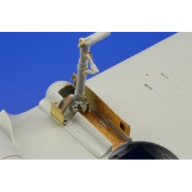 Eduard 1:32 Curtiss P-40B exterior dla Trumpeter
