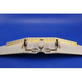 SBD landing flaps TRUMPETER