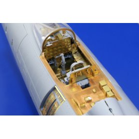 Eduard 1:32 F-100D interior S.A. dla Trumpeter