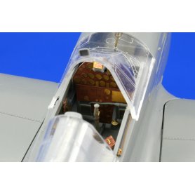 Eduard 1:32 Curtiss P-40E interior S.A. dla Hasegawa