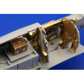 Eduard 1:32 North American P-51B interior S.A. dla Trumpeter