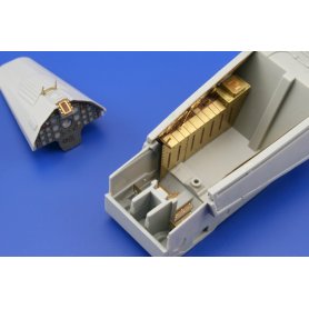 Eduard 1:32 F-8E interior S.A. dla Trumpeter