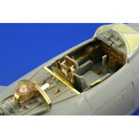 Eduard 1:32 F-86F-30 interior S.A. dla Kinetic