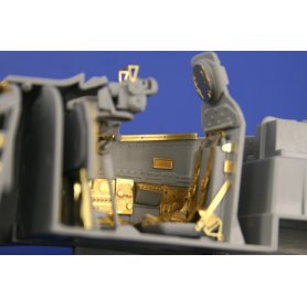 Eduard 1:32 North American P-51D interior dla Dragon 