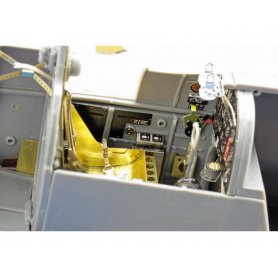 Eduard 1:32 Supermarine Spitfire Mk.II interior S.A. dla Revell 3986