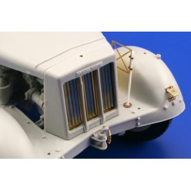 Eduard 1:35 Sd.Kfz.7 Zugkraftwagen 8t engine dla Trumpeter