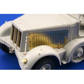 Eduard 1:35 Sd.Kfz.7 Zugkraftwagen 8t engine dla Trumpeter