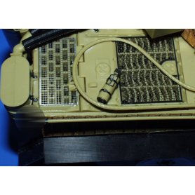 Eduard 1:35 Pz.Kpfw. VI Tiger I Mid. Production exterior dla Academy