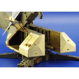 Eduard 1:35 SA-2 Missile on launcher dla Trumpeter
