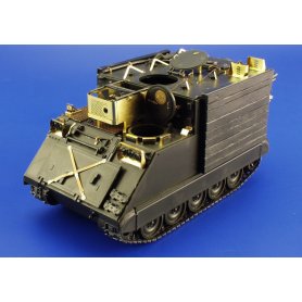 Eduard 1:35 M-577 Command post car dla Tamiya