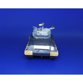 Eduard 1:35 M4A3E8 Sherman dla Dragon