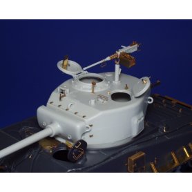Eduard 1:35 M4A3E8 Sherman dla Dragon