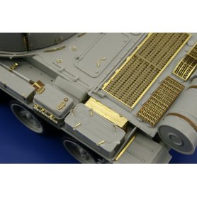 T-62 TRUMPETER