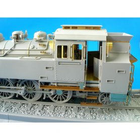 BR 86 exterior TRUMPETER