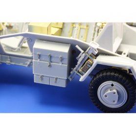 Eduard 1:35 Sd.Kfz.223 LPF dla Hobby Boss