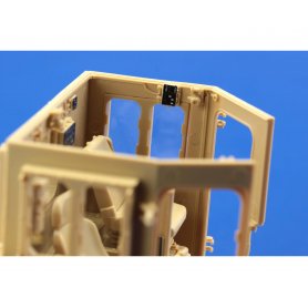 Eduard 1:35 D9R Doobi interior dla Meng SS 002