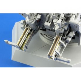 WWII German 12.8cm FlaK 40 Zwilling Takom 02023