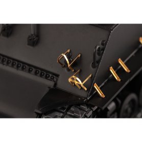 Eduard 1:35 M4A3E8 dla Italeri 6529
