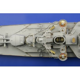 Eduard 1:350 HMS Repulse dla Trumpeter