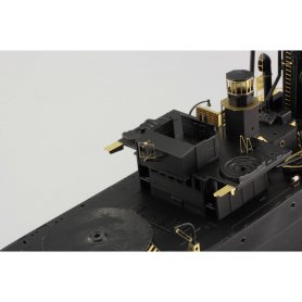 Eduard 1:144 HMCS Snowberry pt. 2 superstructure dla Revell 05132