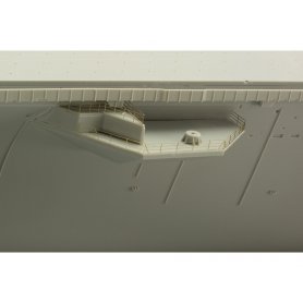 Eduard 1:350 CV-63 Kitty Hawk pt.2 hull and deck dla Trumpeter 05619